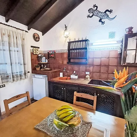 Haus Mit Schwimmbad-whirlpool In Ruhiger Umgebung- By Interhome Vakantiehuis